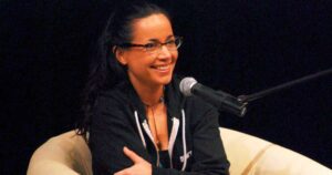 Janeane Garofalo was the initial choice for Monica Geller