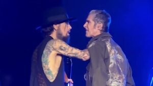 Jane's Addiction Guitar Tech Details Perry Farrell Meltdown