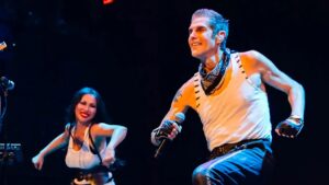 Jane's Addiction Singer Seeking Help