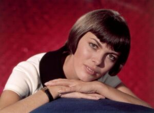 Mireille Mathieu Net Worth | Celebrity Net Worth