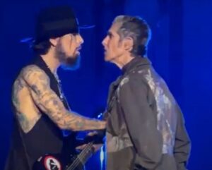 Perry Farrell squares up to Dave Navarro during the Boston concert