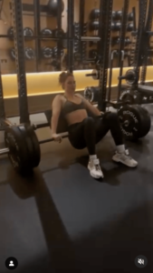 The Young and the Restless Star Courtney Hope in Two-Piece Workout Gear Did "315lb Today on Glutes"