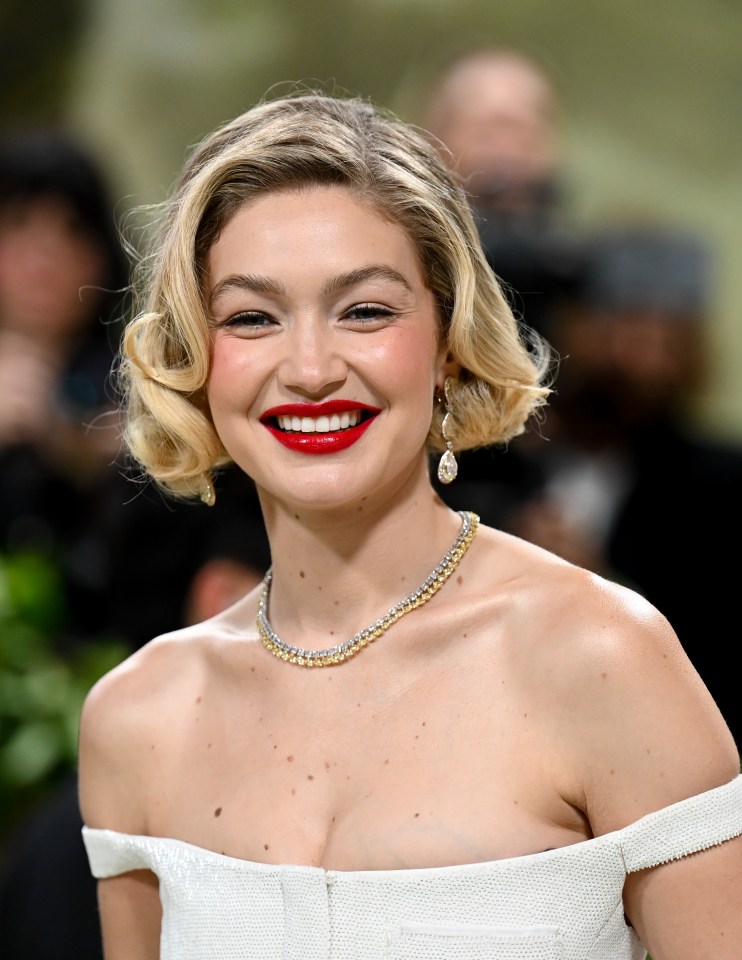 Gigi Hadid at the 2024 Met Gala: “Sleeping Beauties: Reawakening Fashion” held at The Metropolitan Museum of Art on May 6, 2024 in New York City