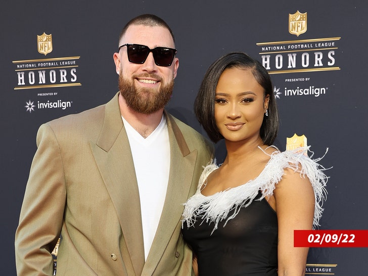 travis kelce kayla nicole