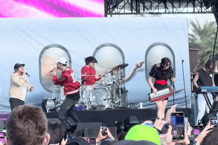 Cobra Starship Bring Out Patrick Stump For 'Kiss My Sass' Live