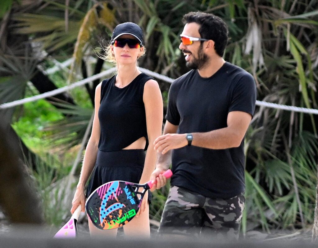 Gisele Bundchen plays beach tennis with her boyfriend Joaquim Valente