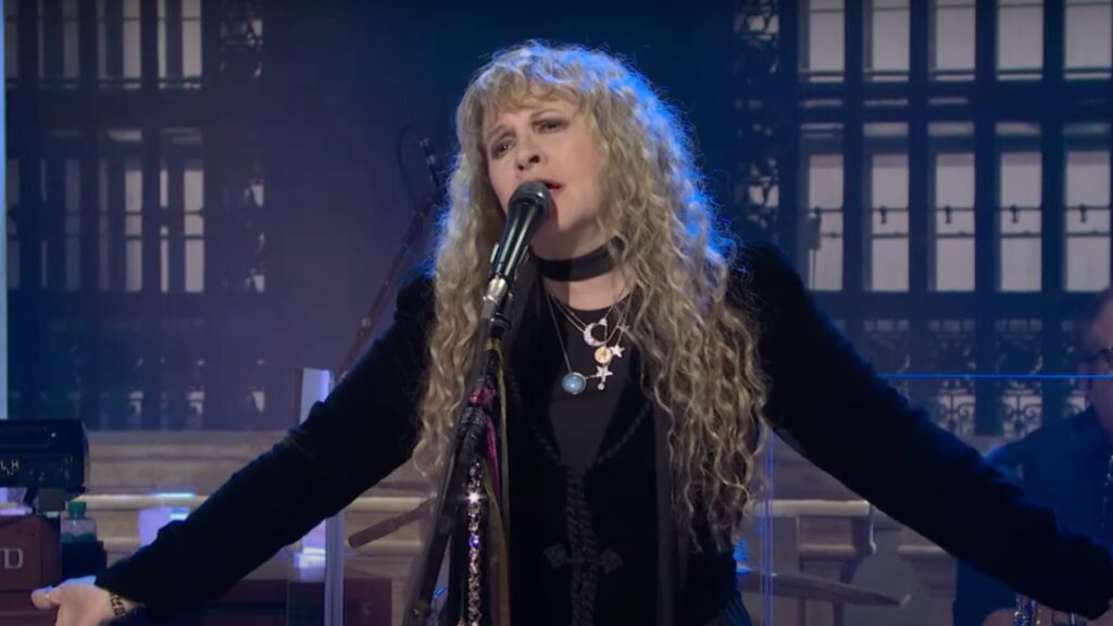 Stevie Nicks Performs on SNL for First Time in 41 Years