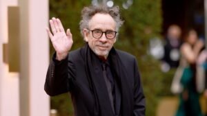 Tim Burton Avoids Internet Because It Makes Him "Depressed"