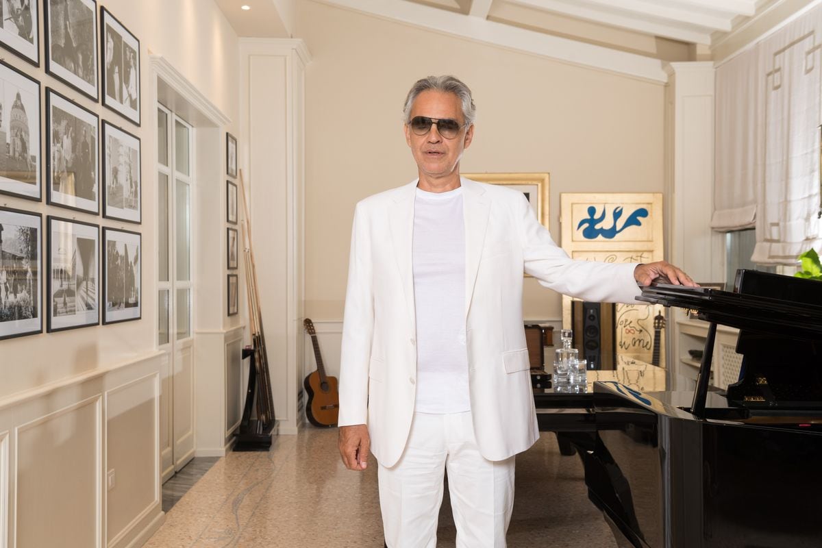 Singer Andrea Bocelli and Veronica Berti Pose at the Andrea Bocelli Celebrity Fight Night 2019 on July 28, 2019, in Forte dei Marmi, Italy. (Photo by Daniele Venturelli/Daniele Venturelli/Getty Images )