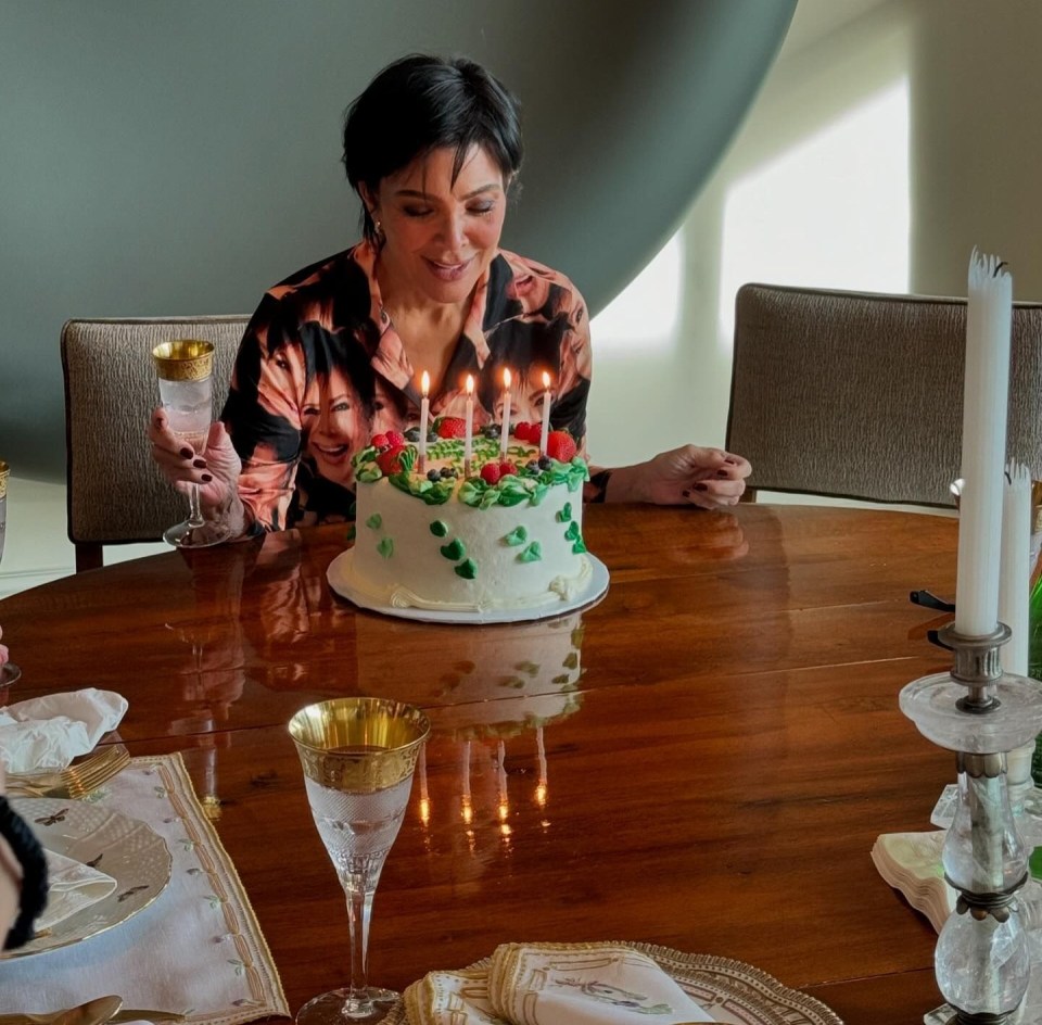 Kris's son Rob Kardashian posted a nice snap of his mother enjoying her birthday cake