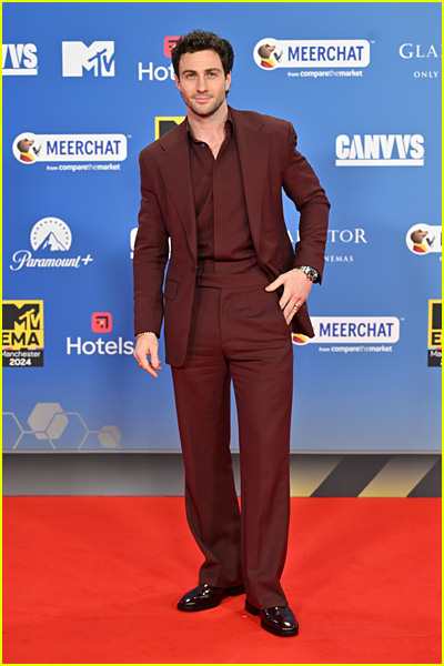 Aaron Taylor Johnson at the MTV EMAs