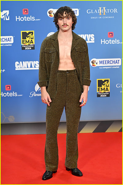 Benson Boone at the MTV EMAs