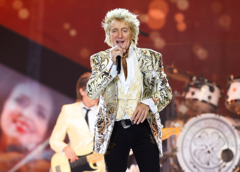 Sir Rod plans to keep on performing