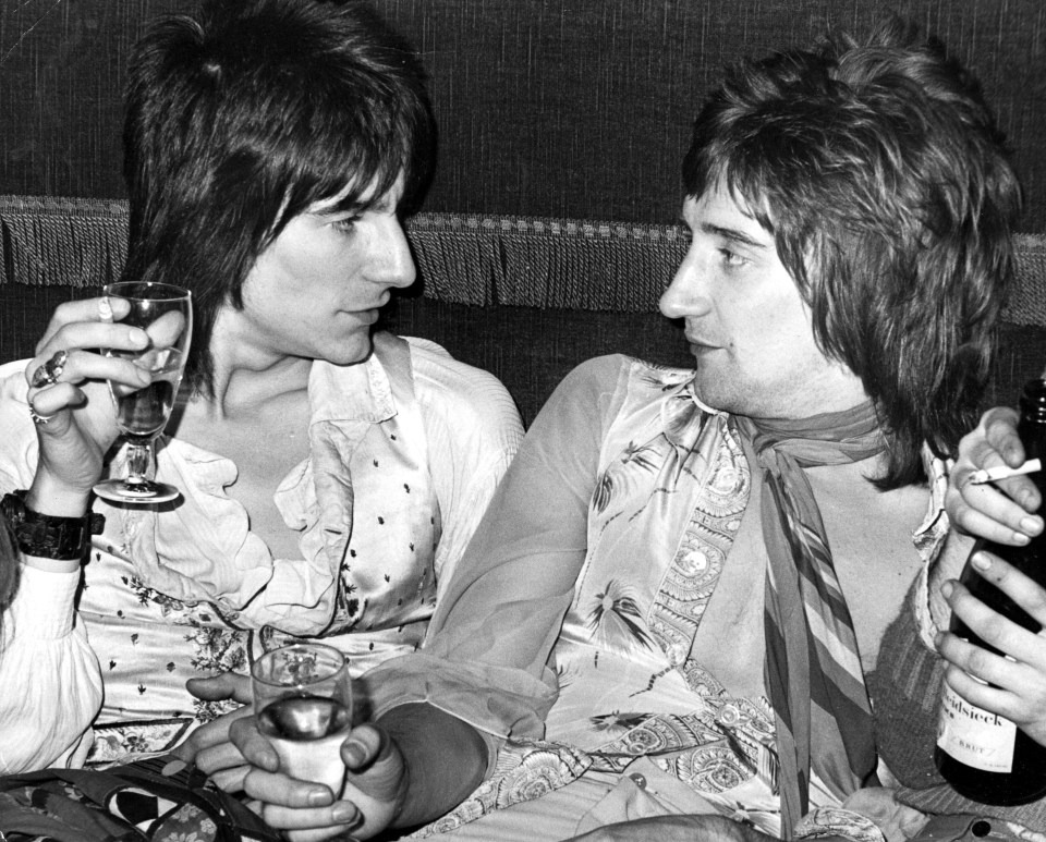 Rod with rocker pal Ronnie Wood in 1973