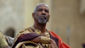 Denzel Washington looks regal as an ancient Roman in Gladiator II for did gladiator II cut a gay kiss article