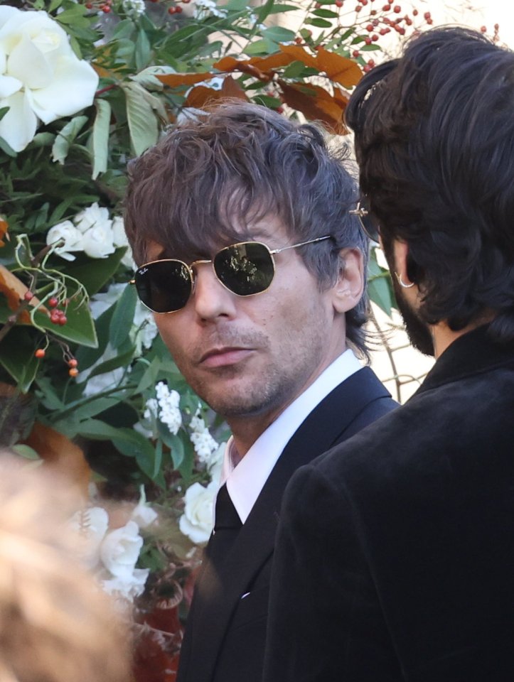 Louis Tomlinson entering the church