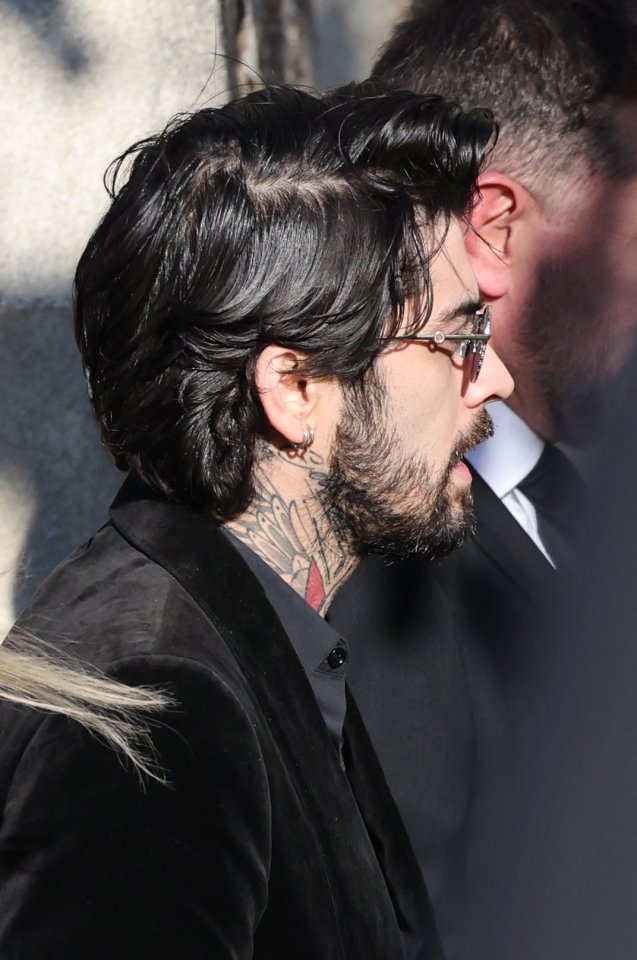 Zayn Malik arriving at the funeral