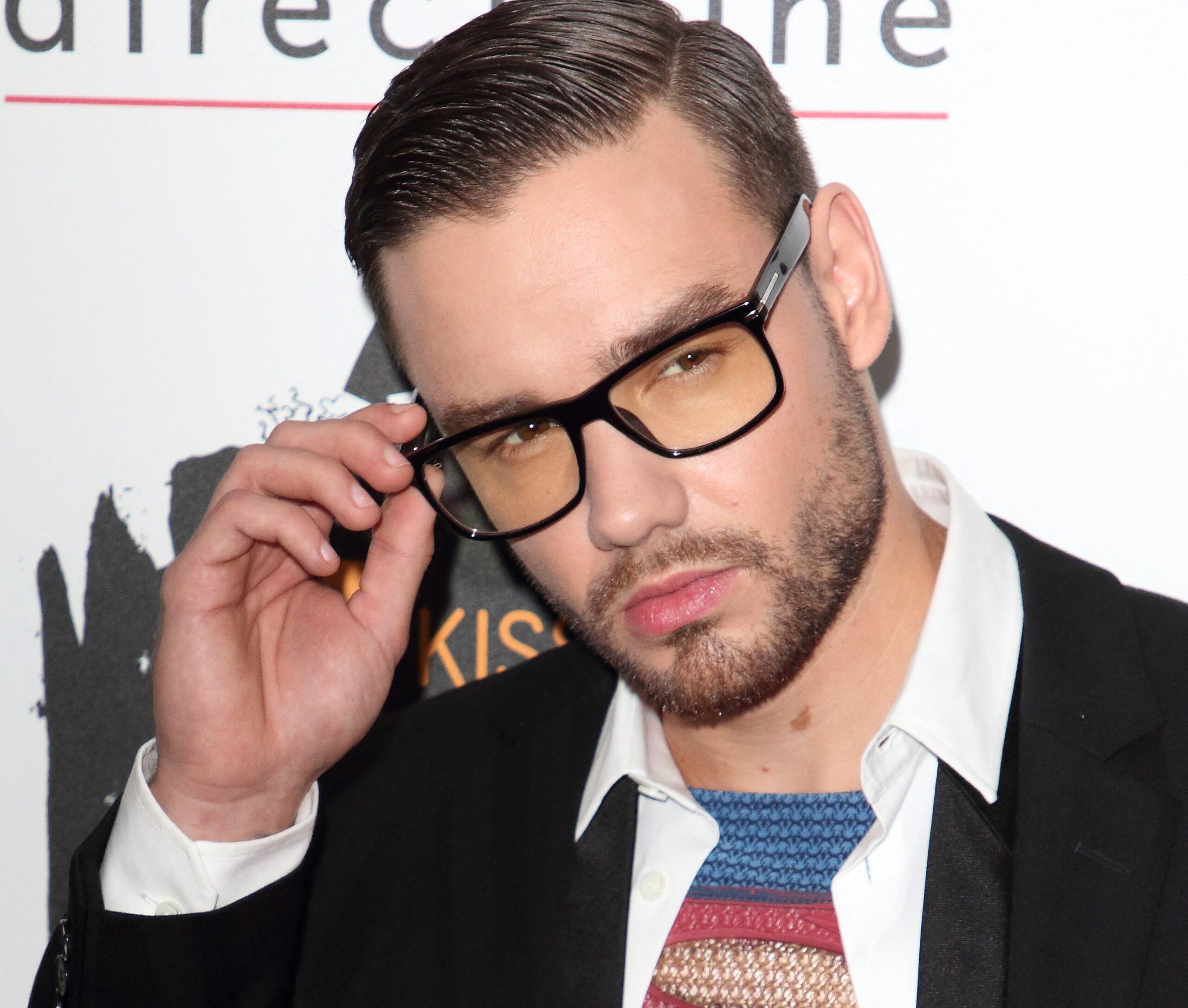 ///liam payne glasses scaled