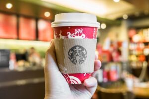 starbucks holiday cup