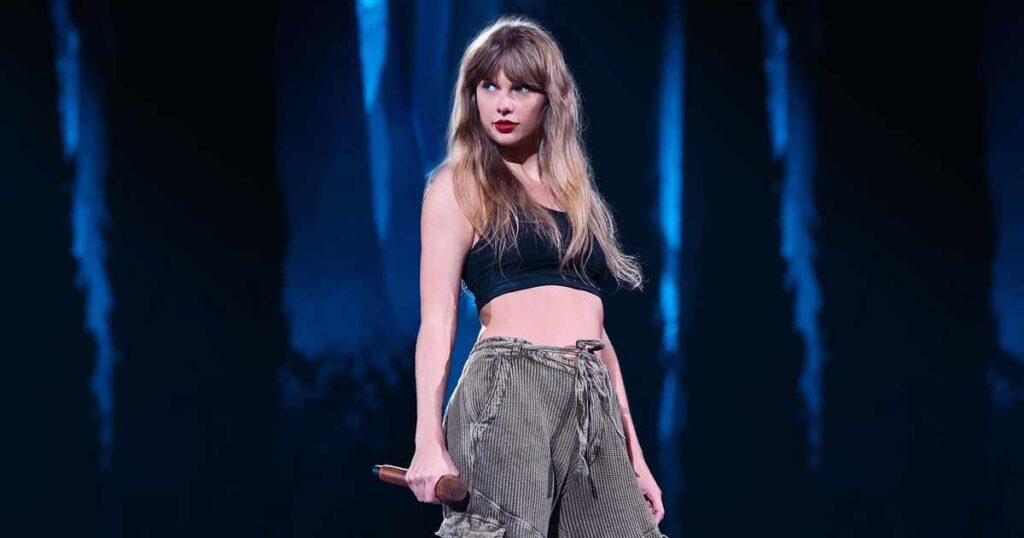 Was Taylor Swift interested in Les Misérables?