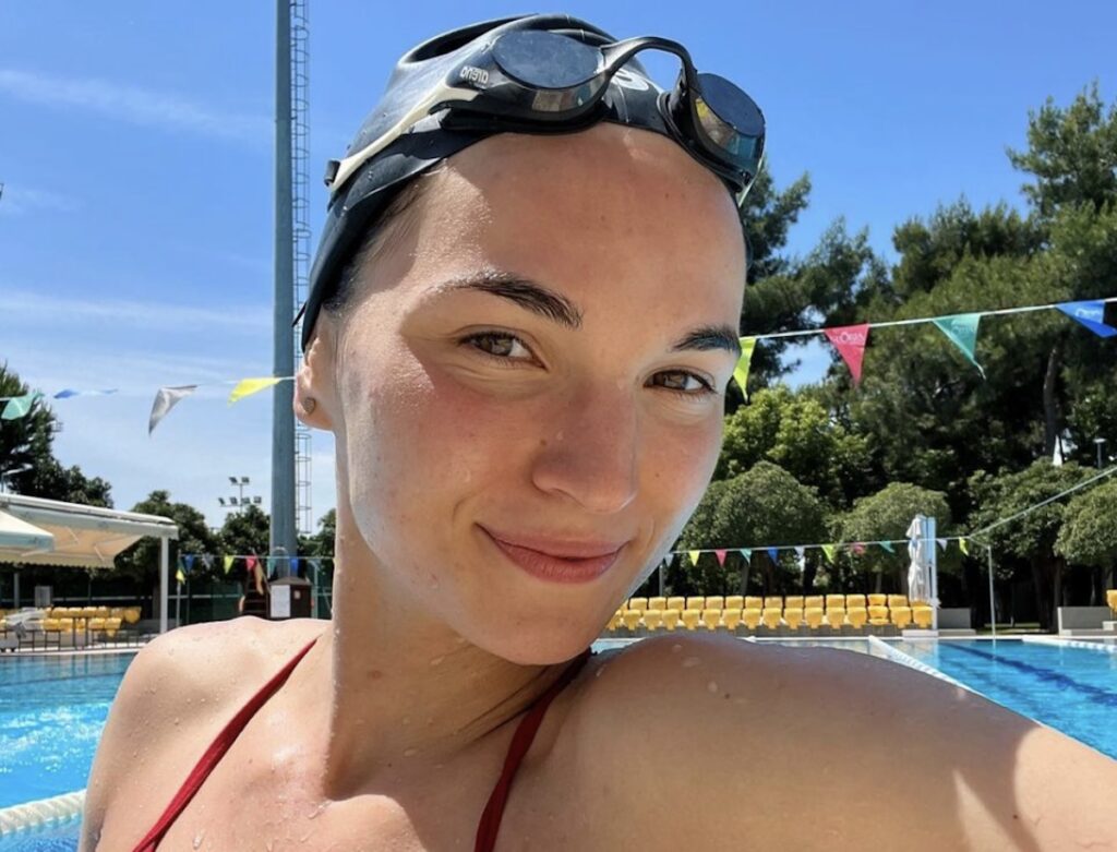 Freestyle Swimmer Kornelia Fiedkiewicz in Two-Piece Workout Gear Says "Here I Am"