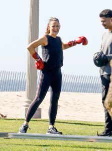 Jennifer Garner spotted boxing on set of The Last Thing He Told Me in Los Angeles. The American actress showed off her stamina as she boxed on the beach for the season 2 of the popular Apple TV+ series.