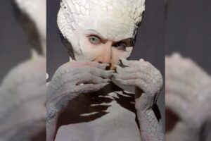 kim-kardashian-dresses-up-as-albino-alligator-for-halloween-in-disturbing-photos