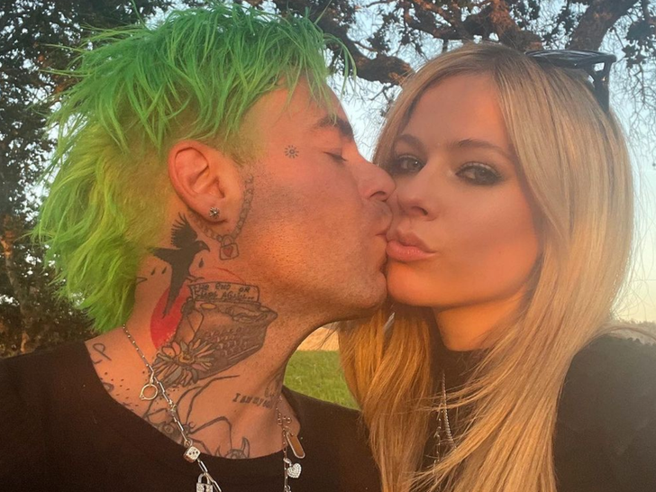 Mod Sun and Avril Lavigne -- Happier Times