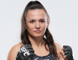 UFC Flyweight Erin Blanchfield in Two-Piece Workout Gear is on Fire