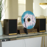 vertical vinyl player raises 500,000 kickstarter