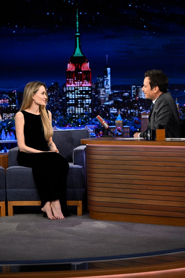 Jimmy Fallon quizzed the actress about why she was barefoot