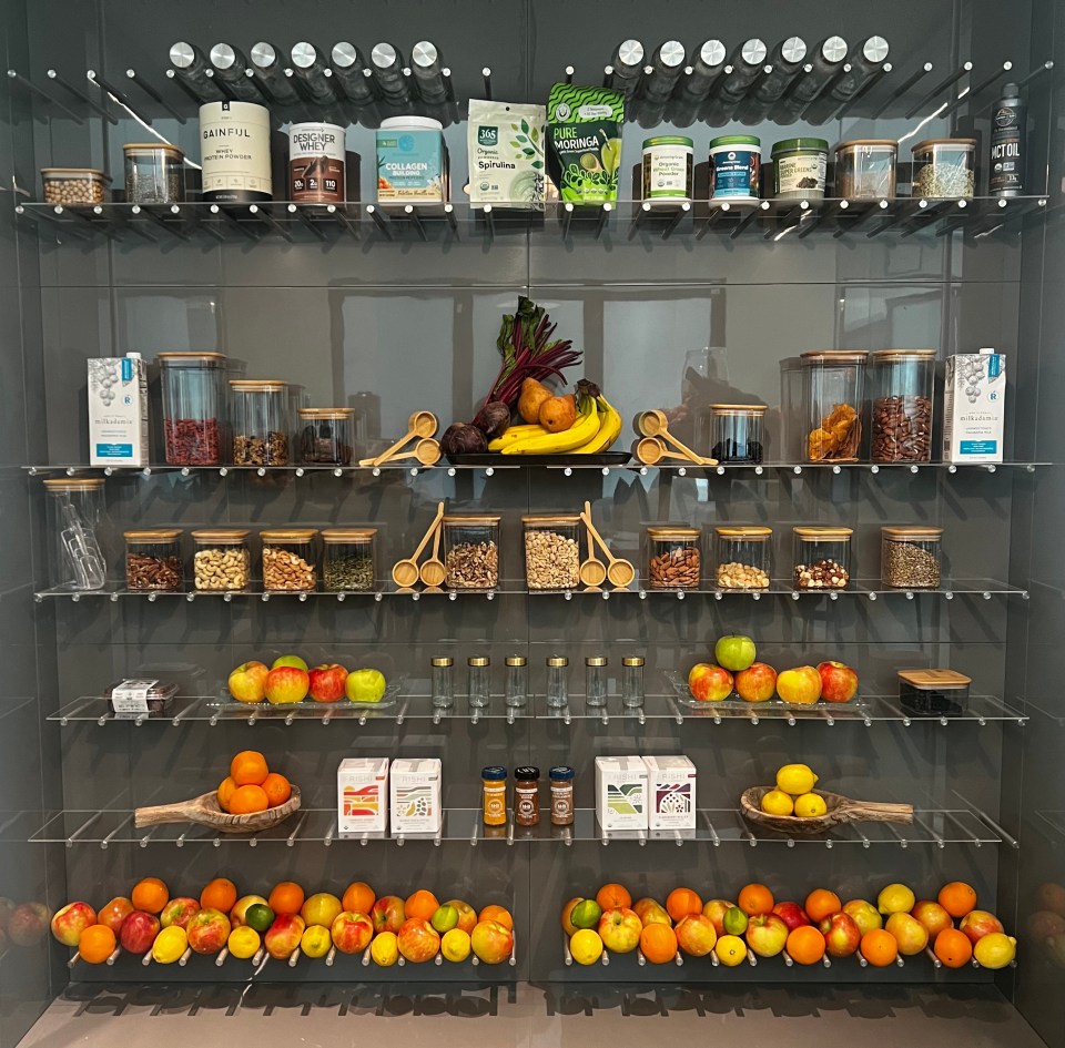 A juice bar is offered to guests