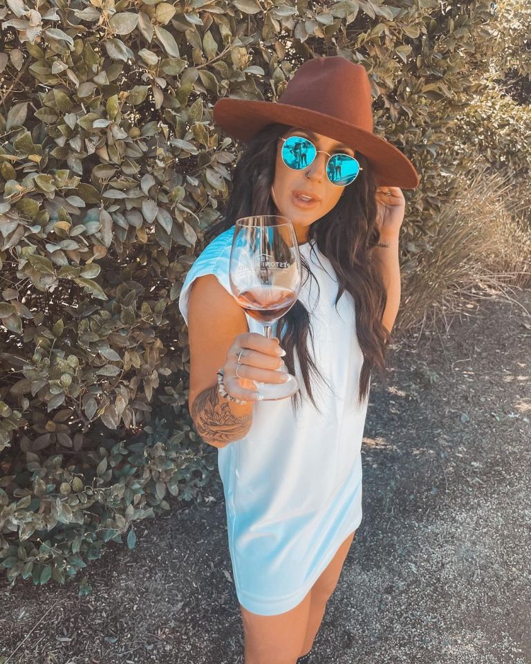 Chelsea Houska is launching a wine brand