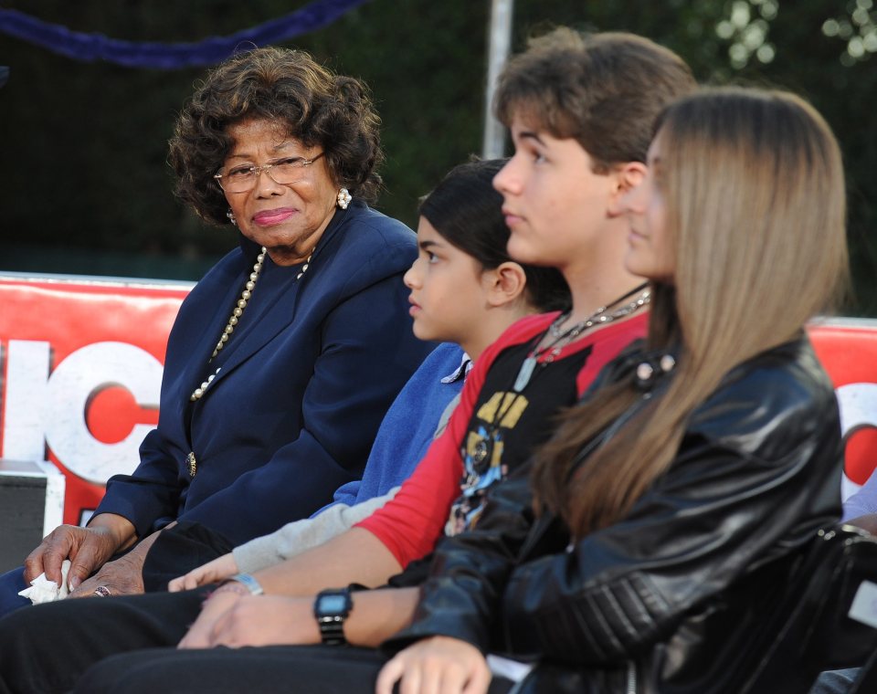 Katherine with her grandkids - Michael Jackson's children