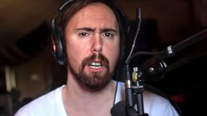 Asmongold reveals why he never washed his clothes for six years