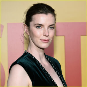 Betty Gilpin