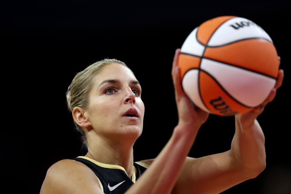 Female Basketball Icon Elena Delle Donne in Two-Piece Workout Gear Says "We Crushed It"