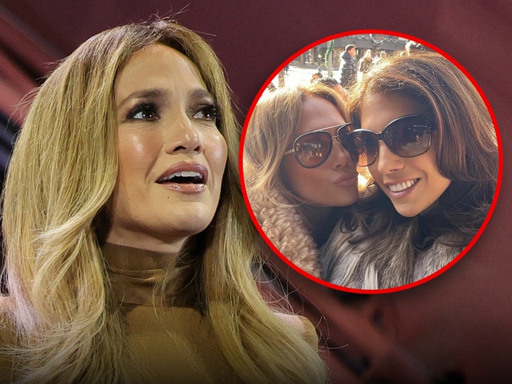 Jennifer Lopez Shares Pictures with Sister Lynda from Aspen