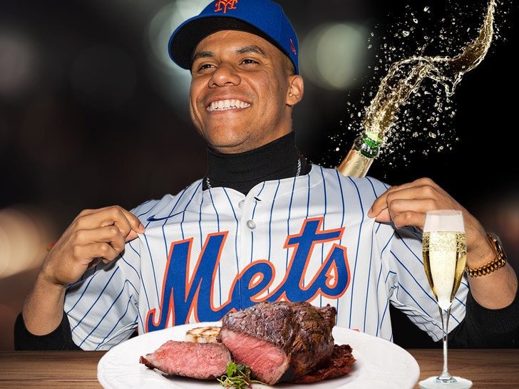 juan soto celebrated his Mets signing steak