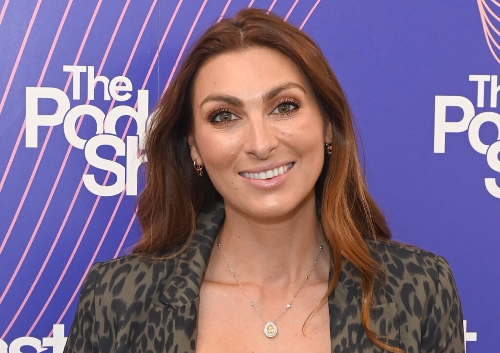 Luisa Zissman in Two-Piece Workout Gear Is “Still Winning” After Back Injury