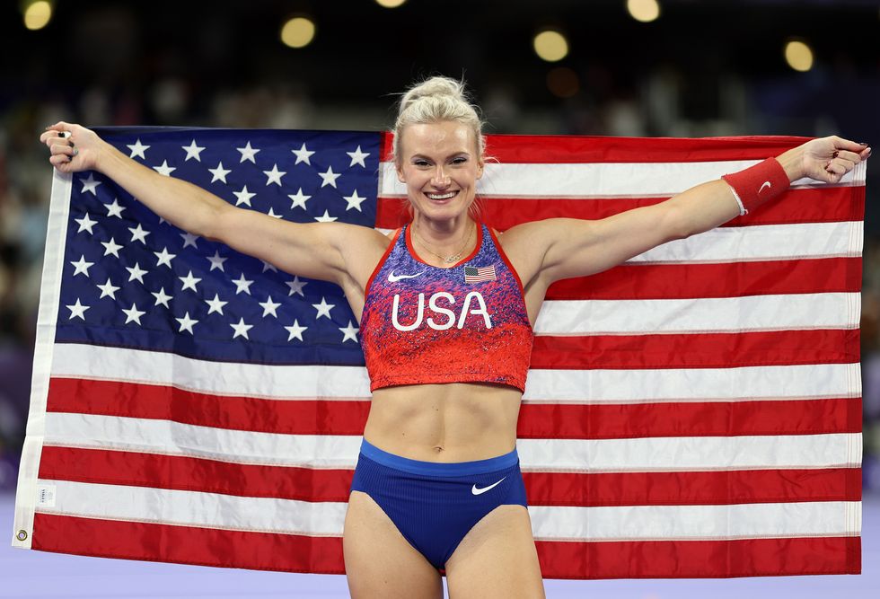 Pole Vaulter Katie Moon in Two-Piece Workout Gear is "Awesomeness"