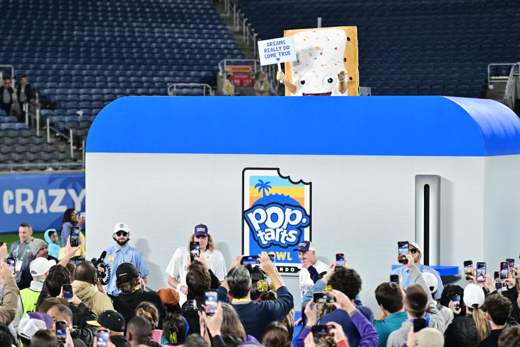 Pop-Tarts Bowl - NC State v Kansas State