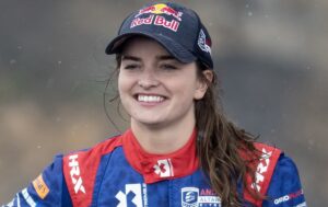 Rally Driver Catie Munnings in Two-Piece Workout Gear is "Paragliding"