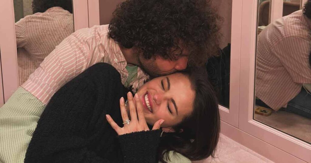 Selena Gomez & Benny Blanco Cozy Up With Engagement Ring