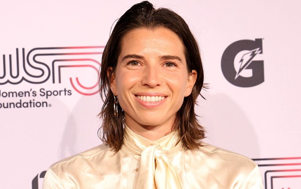 Soccer Star Tobin Heath in Two-Piece Workout Gear is "Stoked"