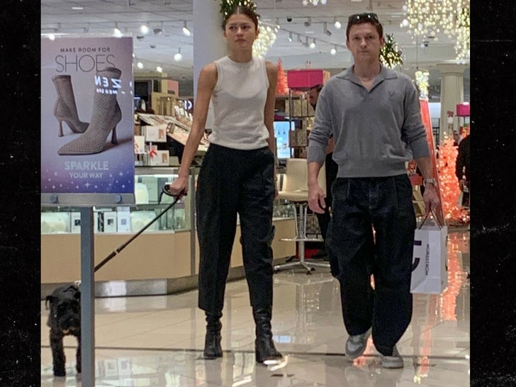 zendaya tom holland christmas shopping