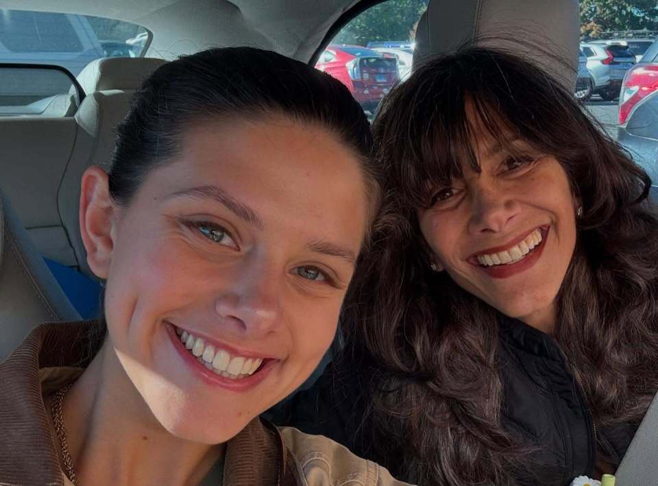 Deborah Finck and her daughter in a car.