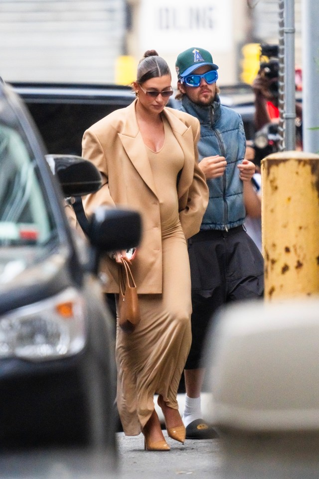 Hailey and Justin Bieber walking in New York City.