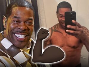 Busta Rhymes Flexes 64-Pound Weight Loss in Shirtless Thirst Trap