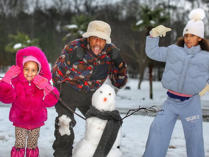 Ludacris Builds A Snowman With Kids In Atlanta